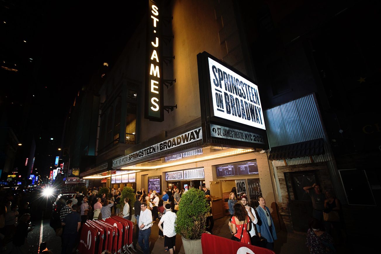 Springsteen plays to first full-capacity audience on Broadway in more than a year