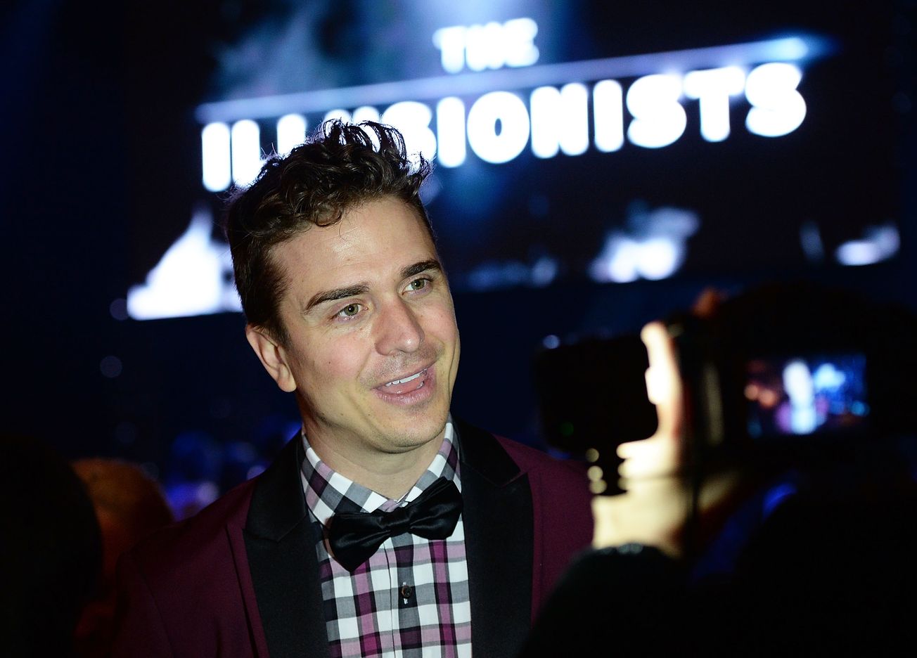 ‘The Illusionists’ will play a holiday show at the Marquis Theatre