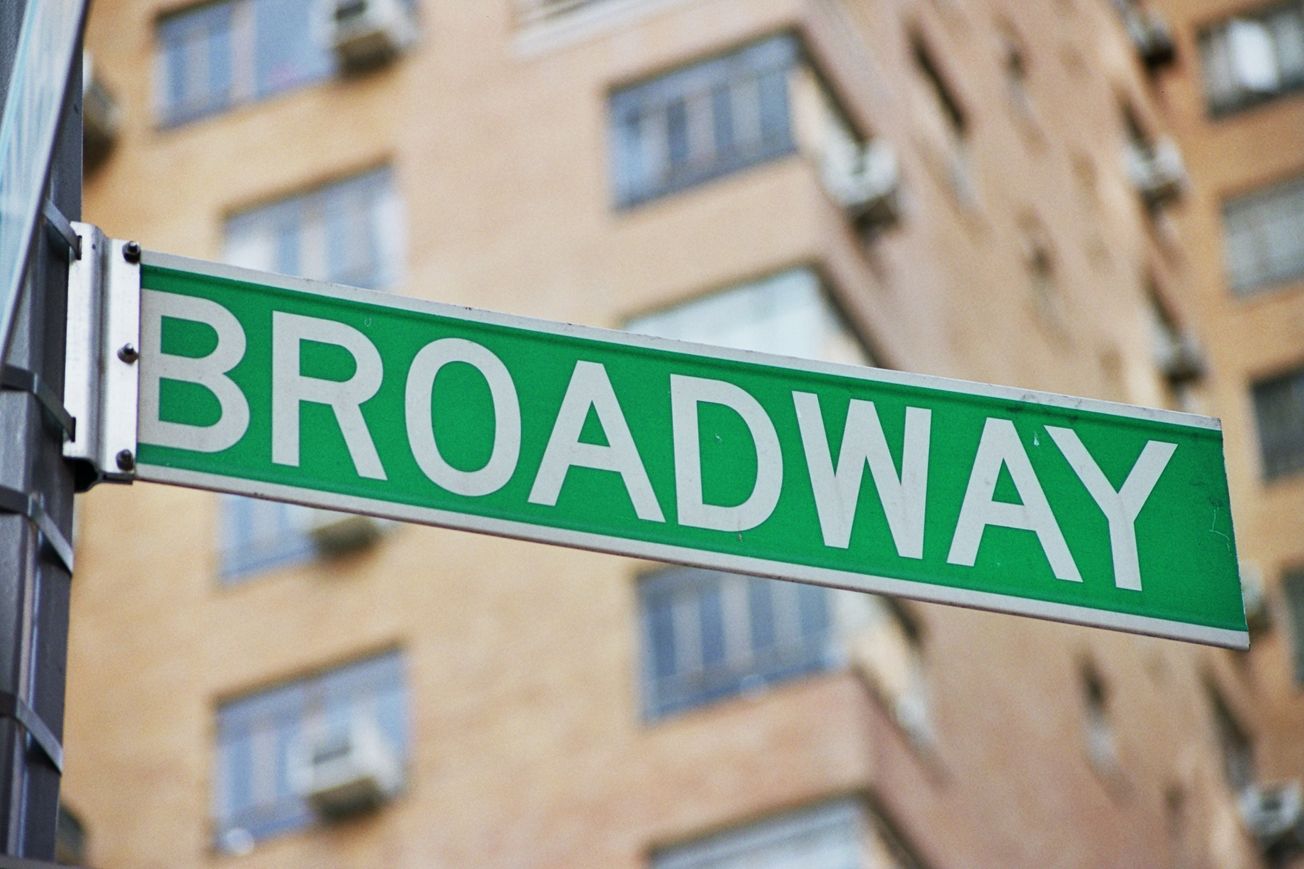 Theater critic Sara Holdren announces departure from New York Magazine