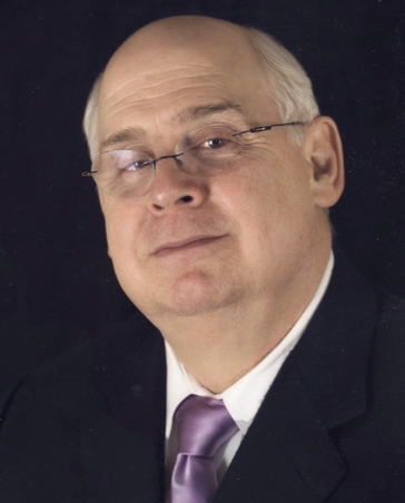 Town Hall executive director Lawrence Zucker to step down after 44 years