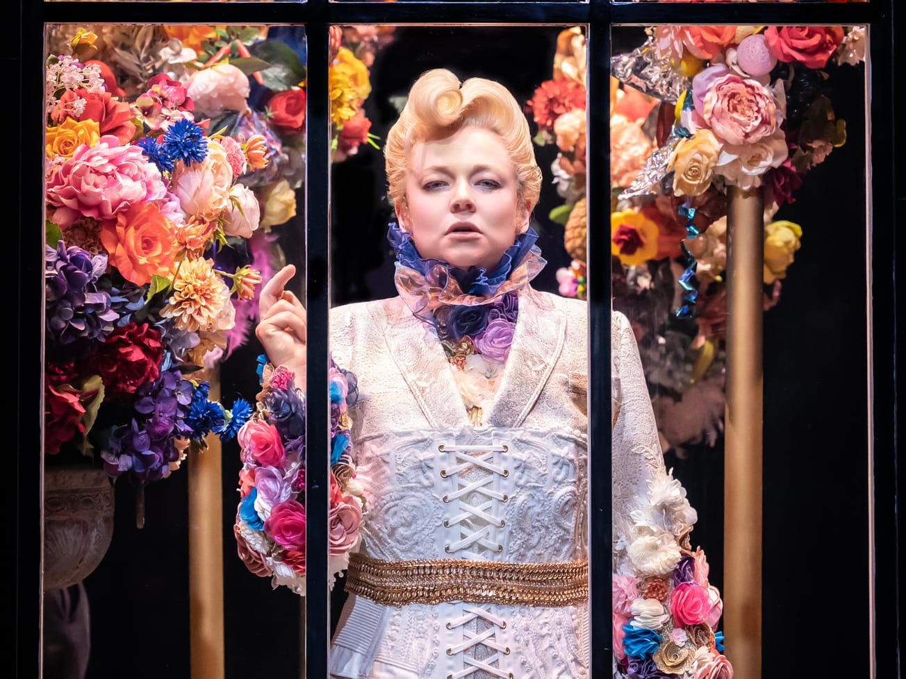 ‘The Picture of Dorian Gray,’ starring Sarah Snook, extends Broadway run by two weeks